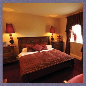 Stuart and Vicki - Vintage Style!